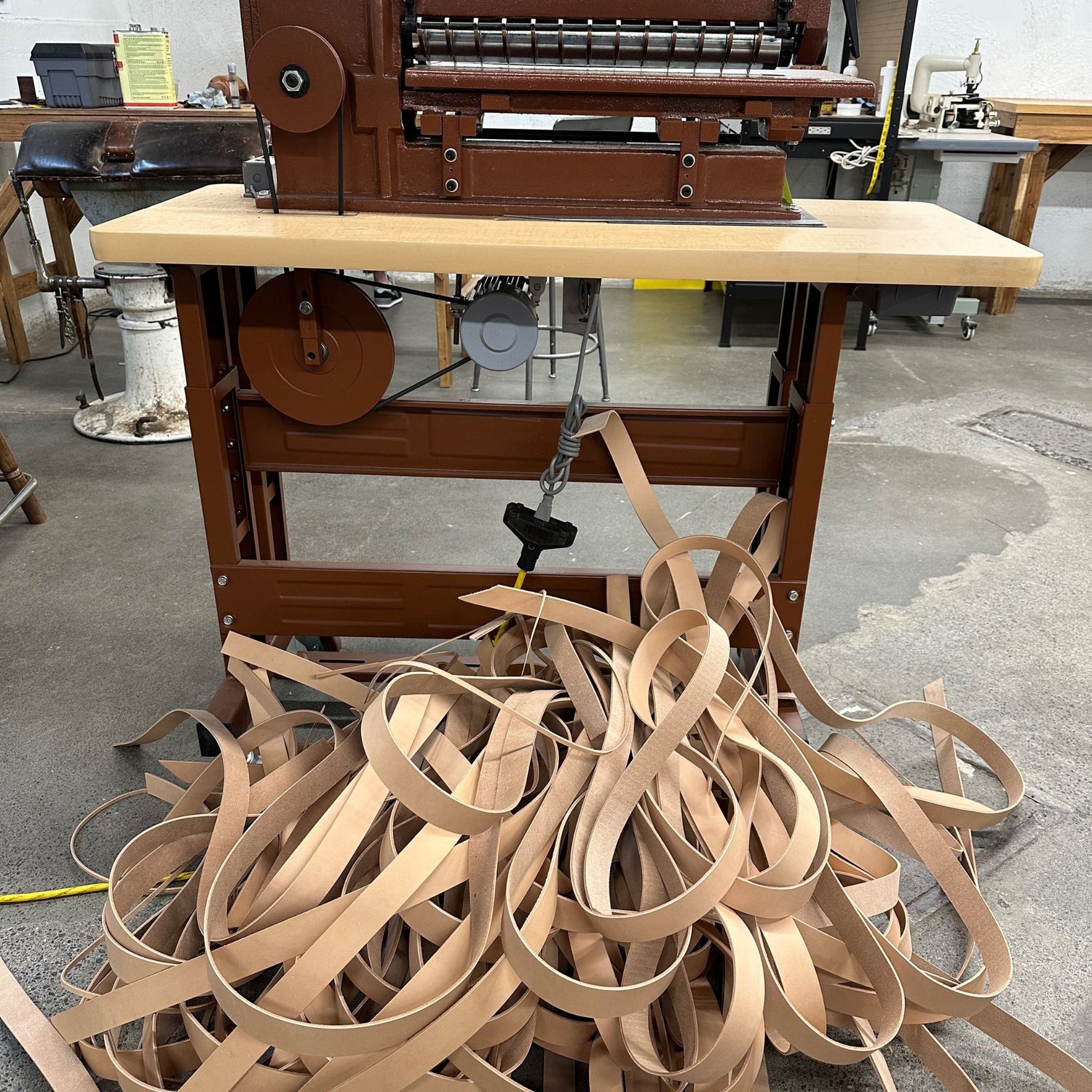 Belt Liner BLEMISH GRADE - 3/4oz Hermann Oak Leather 2" Width