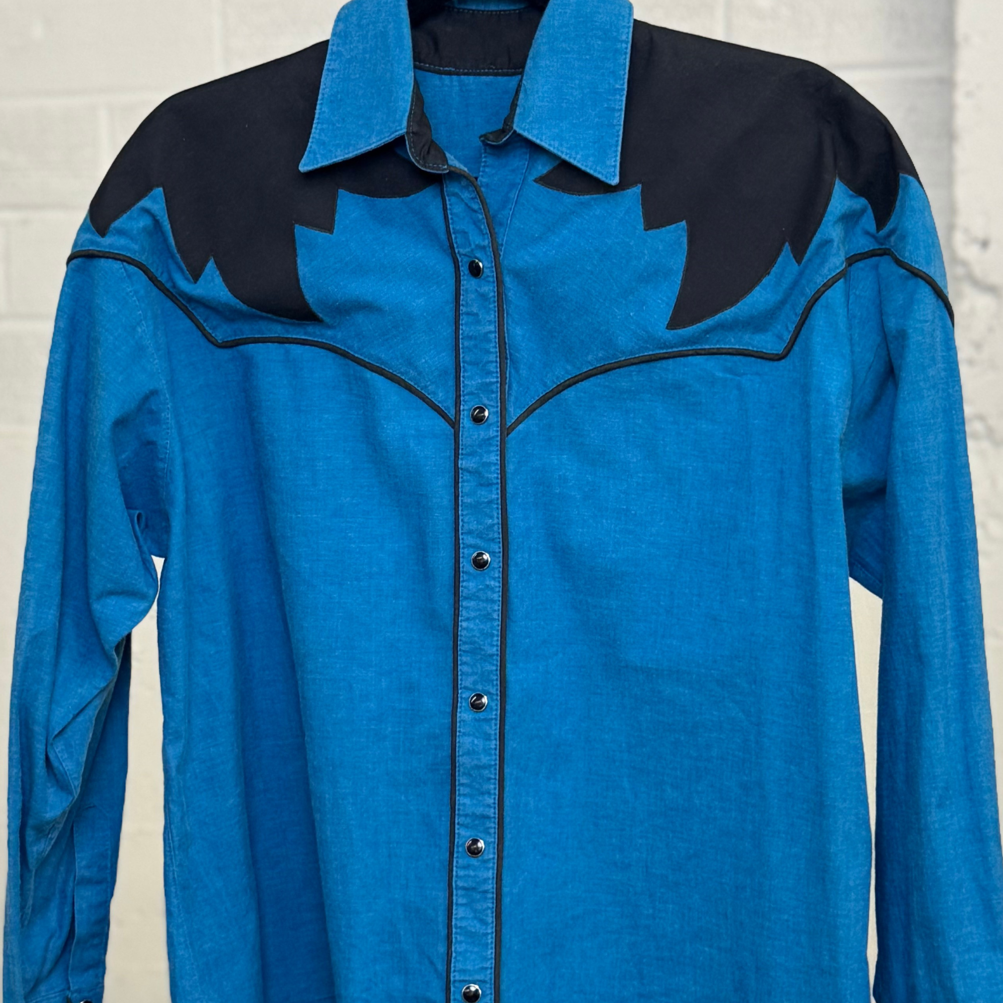 Vintage 1980s Western Two-Tone Electric Blue & Black Snap Shirt