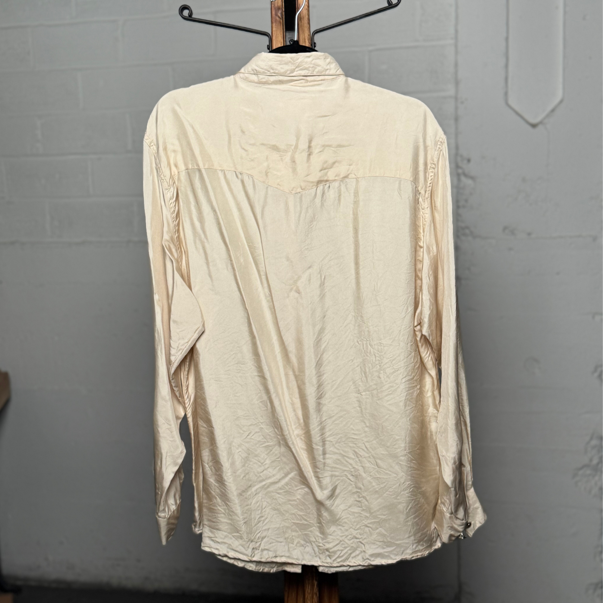 Vintage 1980s Wrangler Riata Cream Satin Western Shirt with Embroidered Trim – Size Medium