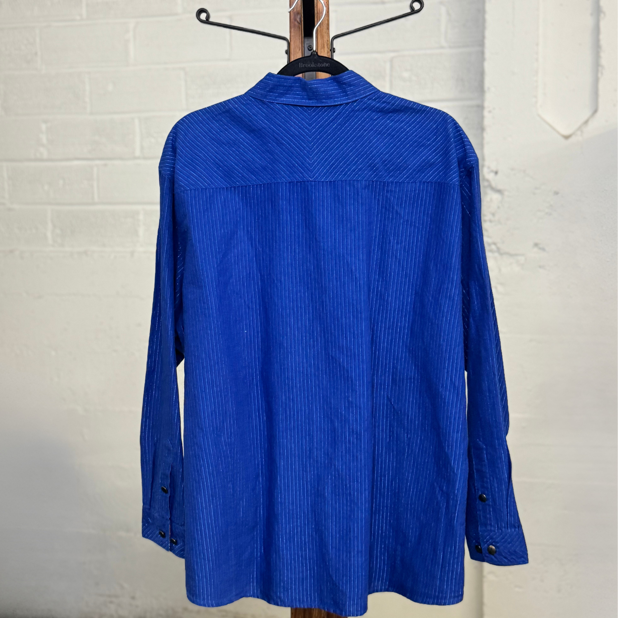 Vintage 1990s Wrangler Blues Royal Blue Pinstripe Western Shirt