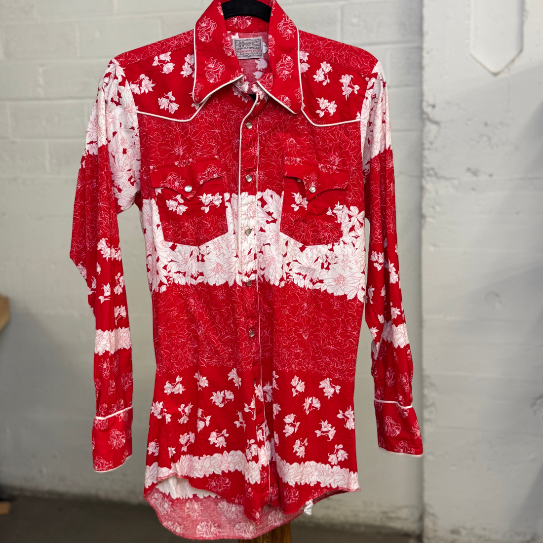 Vintage H Bar C Ranchwear Red Floral Long Tail Western Shirt – Made in USA