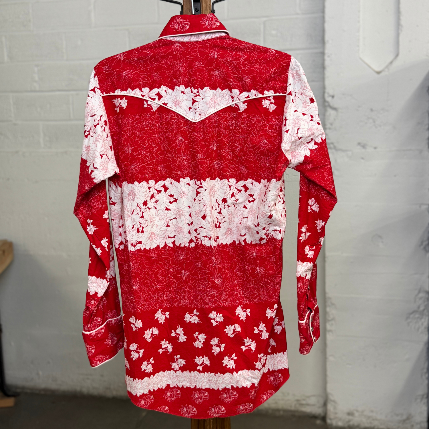 Vintage H Bar C Ranchwear Red Floral Long Tail Western Shirt – Made in USA