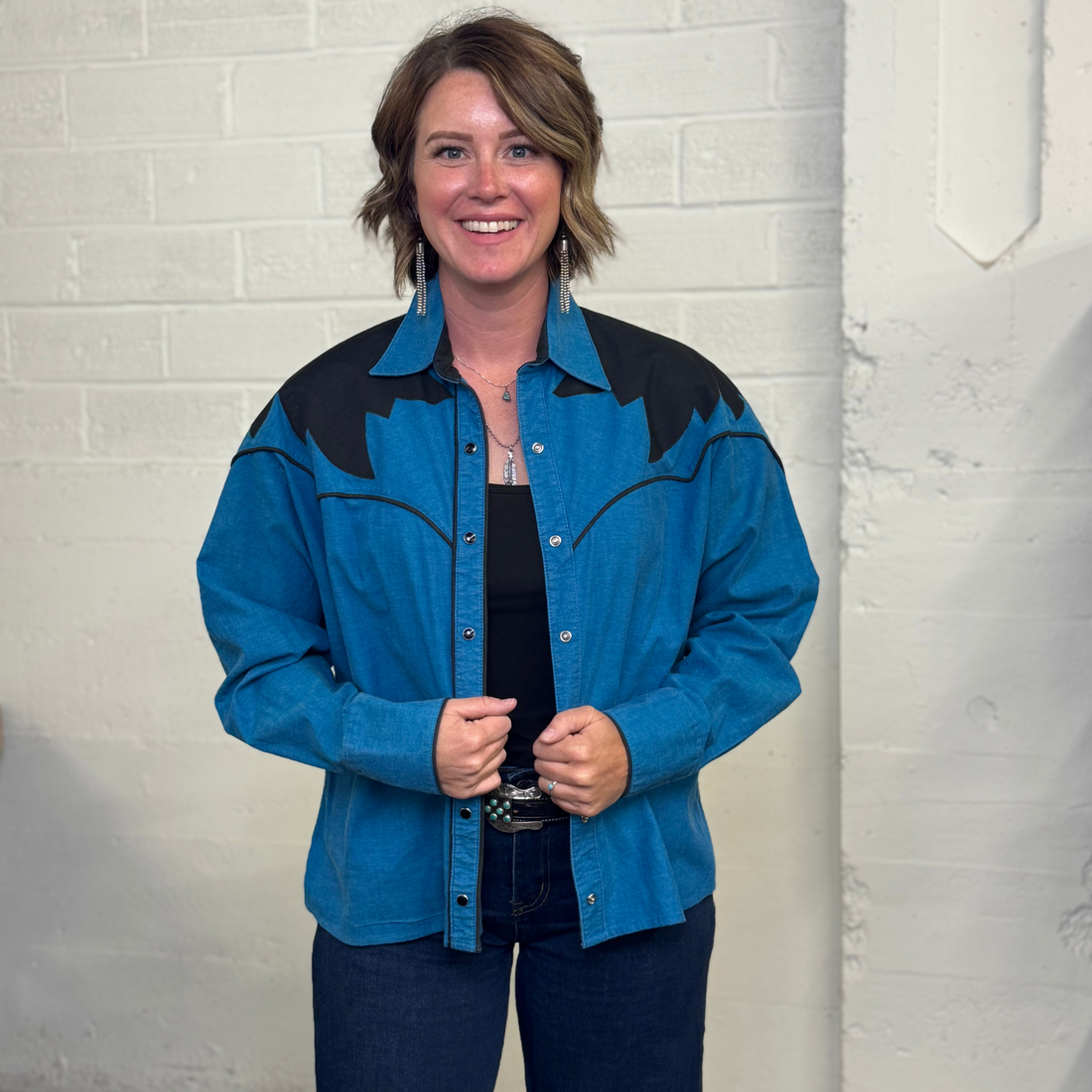 Vintage 1980s Western Two-Tone Electric Blue &amp; Black Snap Shirt