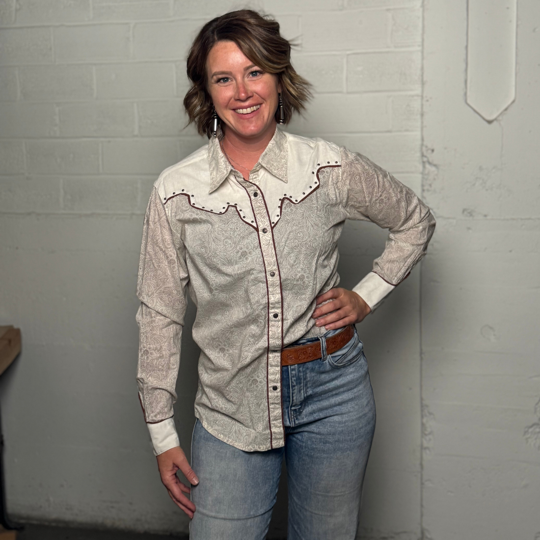 Vintage 1980s Wrangler 100% Cotton, Floral Paisley Western Shirt - Piping & Studs