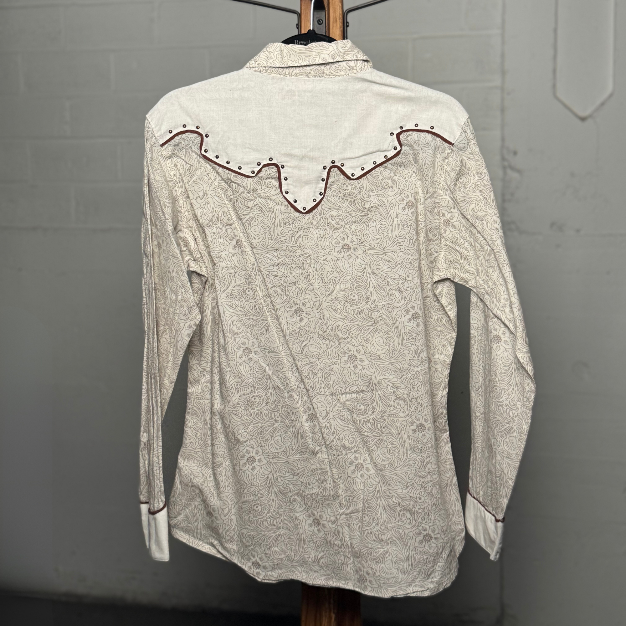 Vintage 1980s Wrangler 100% Cotton, Floral Paisley Western Shirt - Piping &amp; Studs