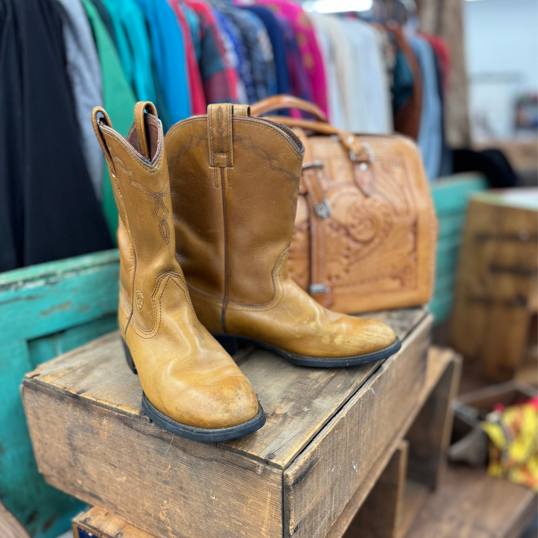 Vintage Tan Ariat Cowboy Boots